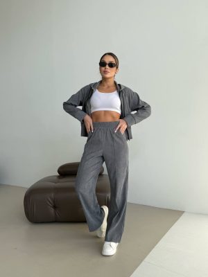 Вельветовий спортивний костюм з карманами Takamoda