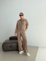 Вельветовий спортивний костюм з карманами Takamoda