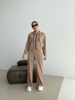 Вельветовий спортивний костюм з карманами Takamoda